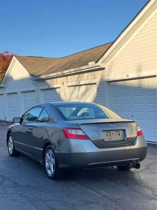 2007 Honda Civic 8th Gen - Image 5 of 9