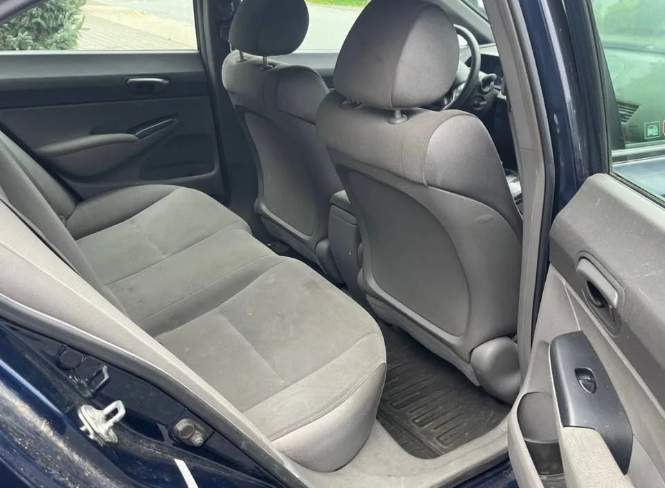 2007 Honda Civic 8th Gen - Image 15 of 18