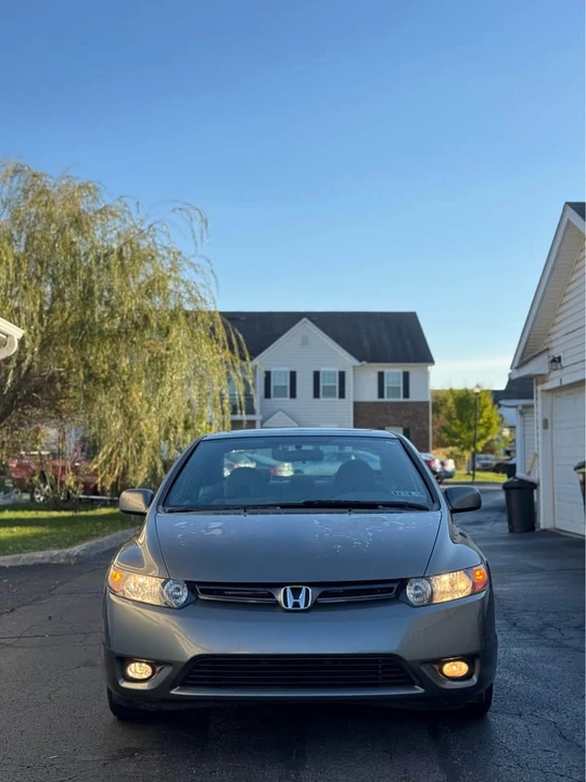 2007 Honda Civic 8th Gen - Image 2 of 9