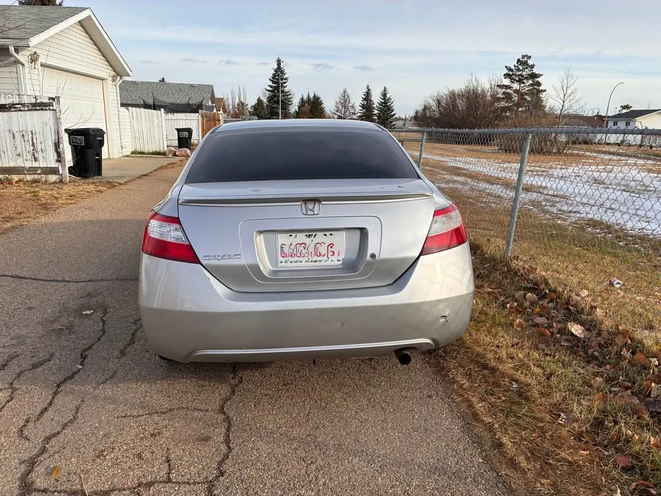 2007 Honda Civic 8th Gen - Image 4 of 8