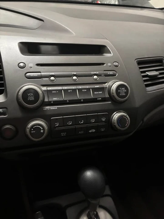 2007 Honda Civic 8th Gen - Image 13 of 18