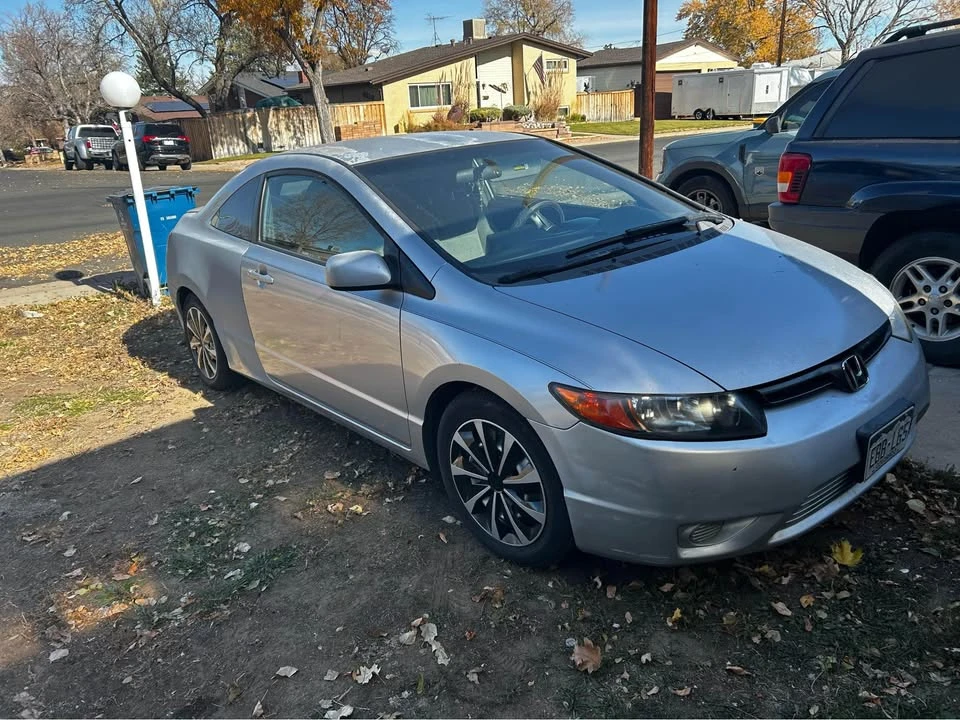 2007 Honda Civic 8th Gen - Image 2 of 6
