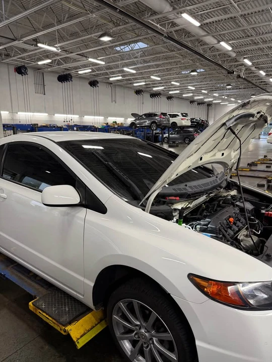 2007 Honda Civic 8th Gen - Image 2 of 3