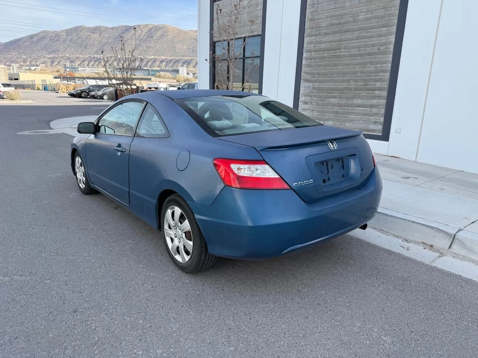 2007 Honda Civic 8th Gen - Image 2 of 9