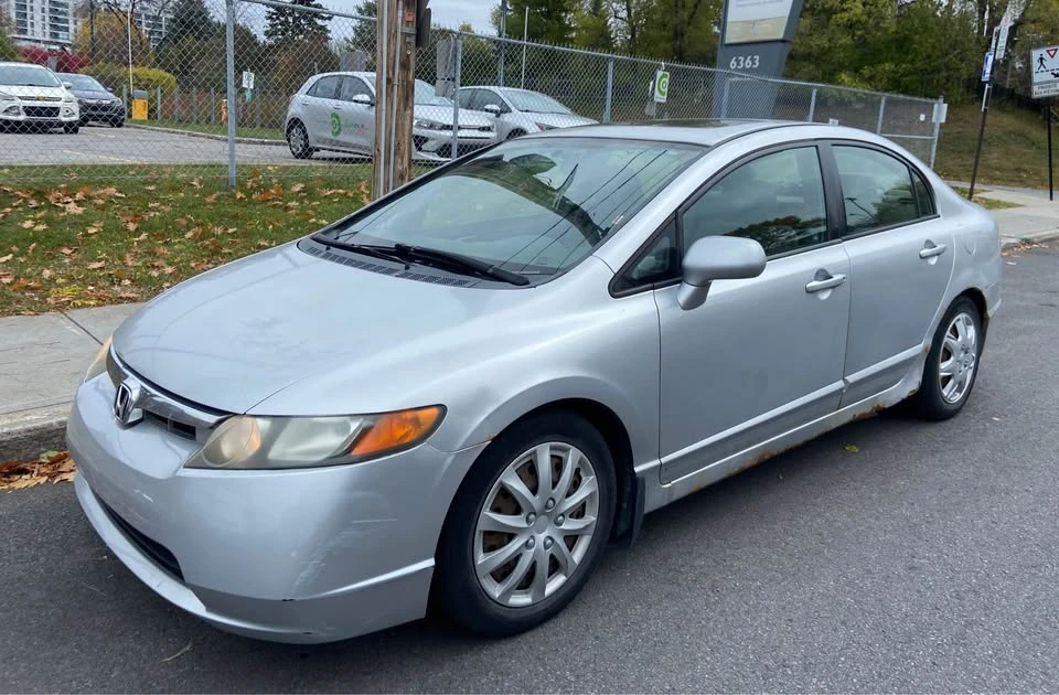 2007 Honda Civic 8th Gen - Image 2 of 6