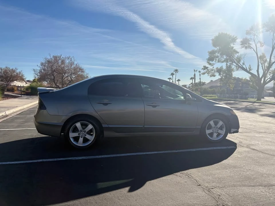 2007 Honda Civic 8th Gen - Image 5 of 8