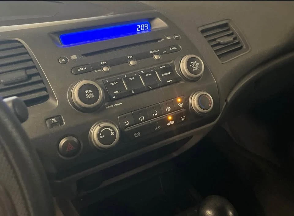 2007 Honda Civic 8th Gen - Image 16 of 18