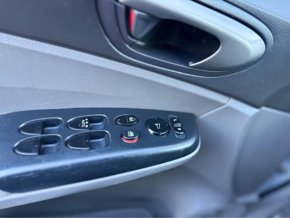 2007 Honda Civic 8th Gen - Image 11 of 16