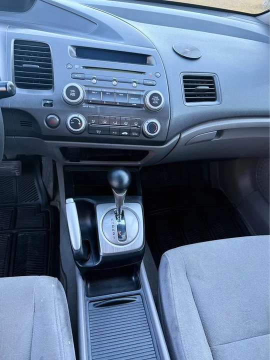 2007 Honda Civic 8th Gen - Image 12 of 16