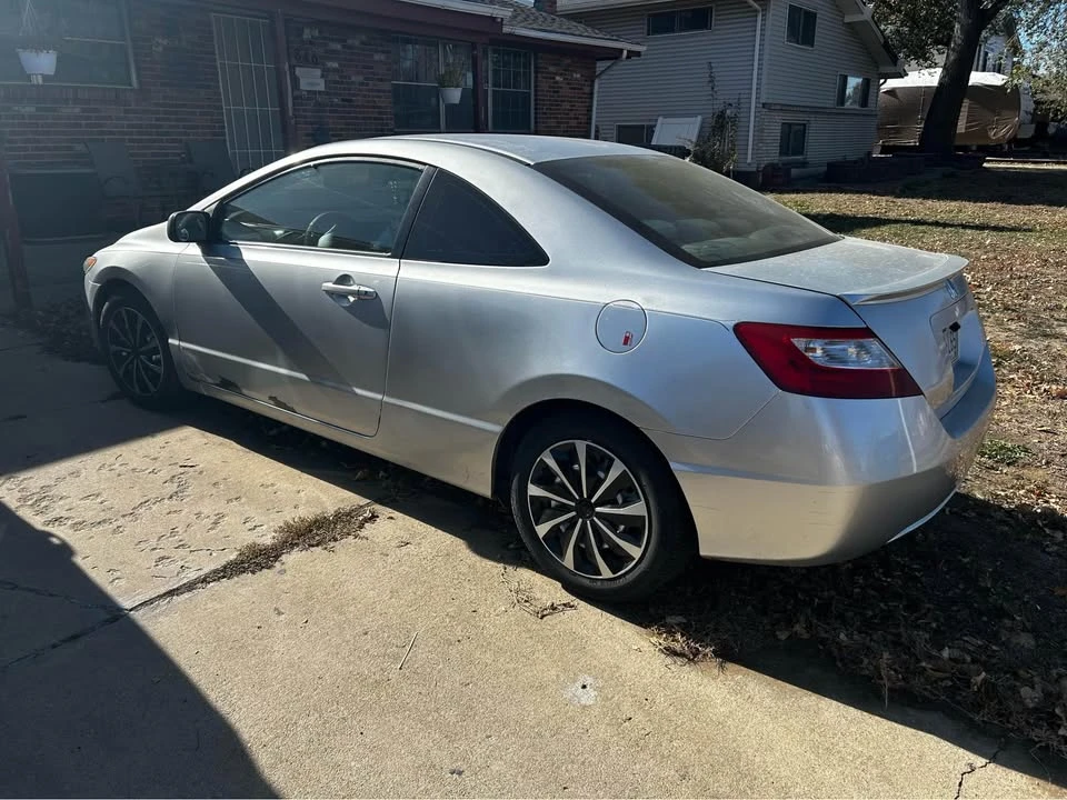 2007 Honda Civic 8th Gen - Image 5 of 6