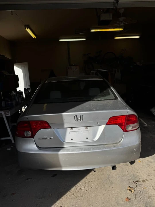 2007 Honda Civic 8th Gen - Image 2 of 10