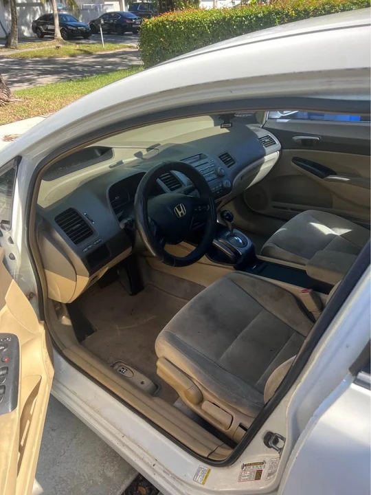 2007 Honda Civic 8th Gen - Image 2 of 5