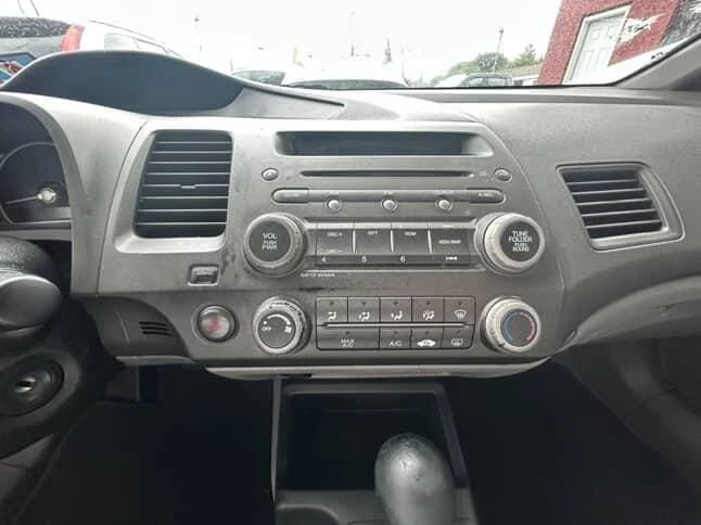 2007 Honda Civic 8th Gen - Image 8 of 20