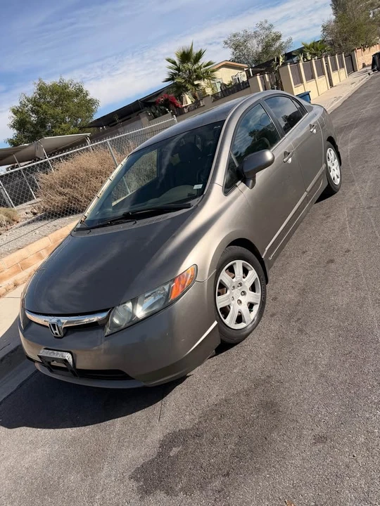 2007 Honda Civic 8th Gen - Image 2 of 6