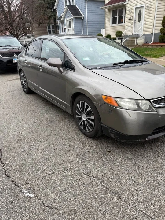 2007 Honda Civic 8th Gen - Image 2 of 6