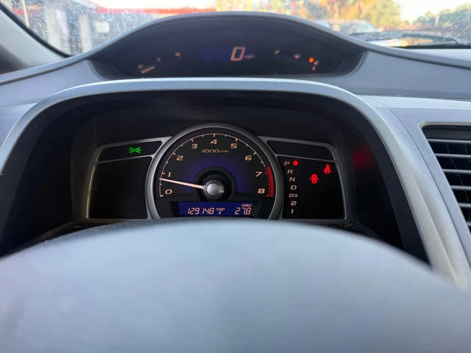 2007 Honda Civic 8th Gen - Image 8 of 9