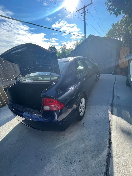 2007 Honda Civic 8th Gen - Image 4 of 9