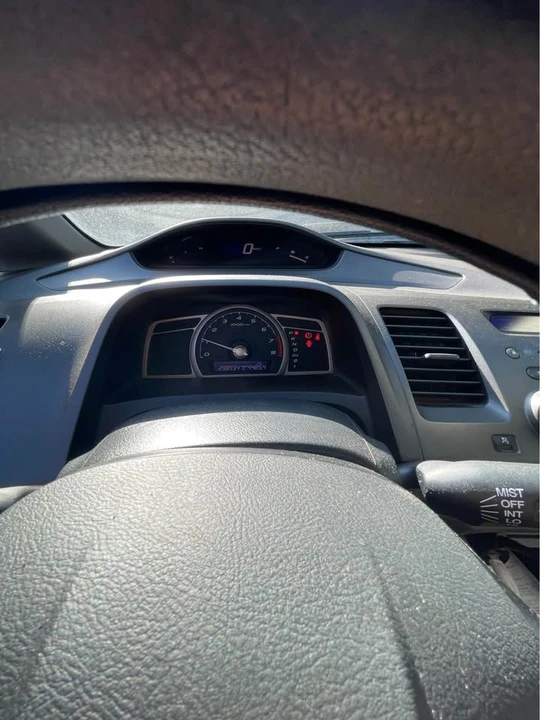 2007 Honda Civic 8th Gen - Image 8 of 9
