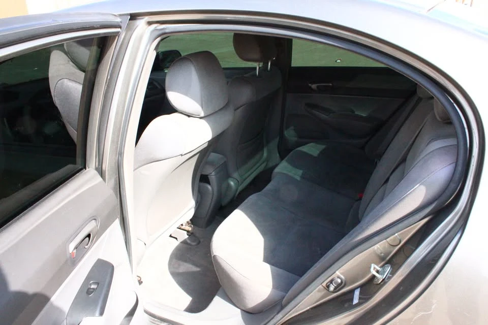 2007 Honda Civic 8th Gen - Image 9 of 18