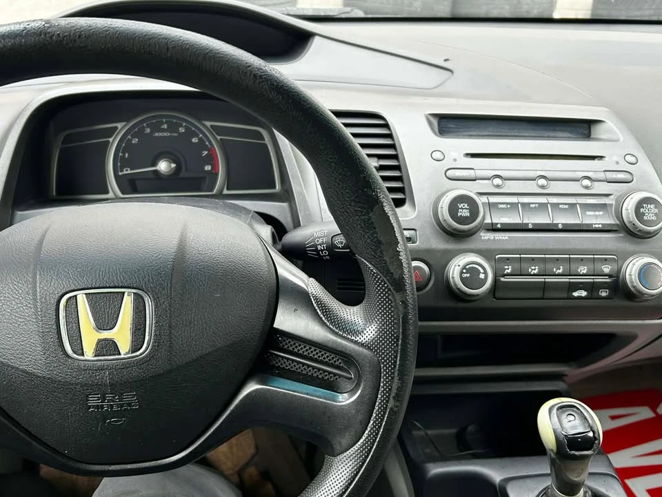 2007 Honda Civic 8th Gen - Image 8 of 9