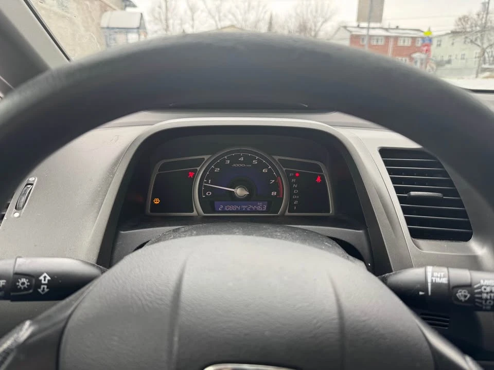 2007 Honda Civic 8th Gen - Image 4 of 9