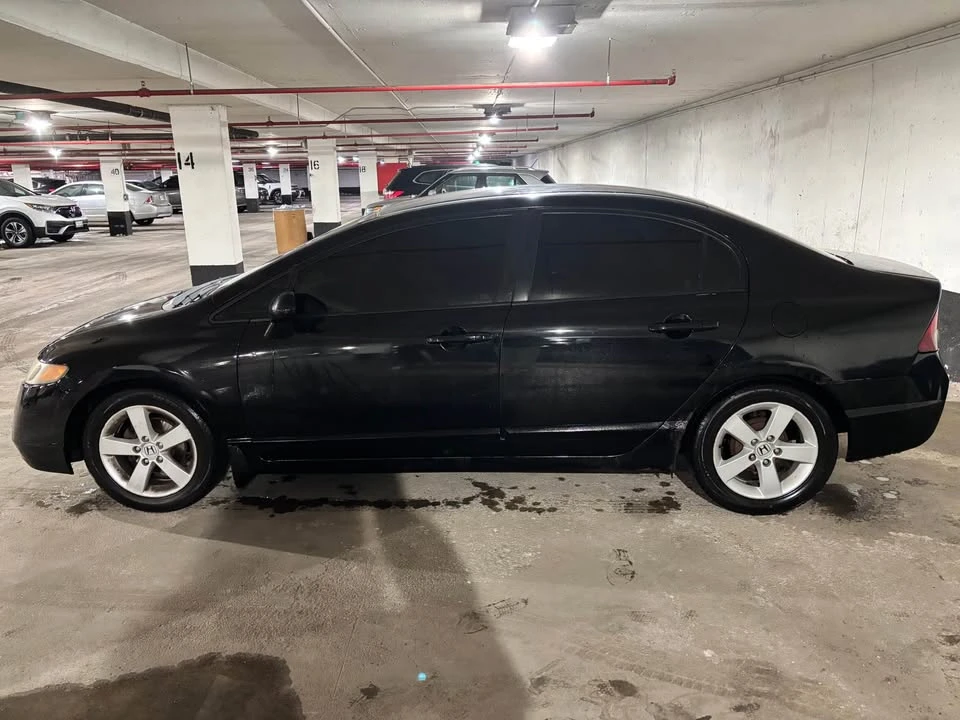 2007 Honda Civic 8th Gen - Image 8 of 10
