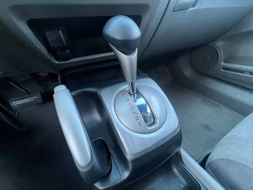 2007 Honda Civic 8th Gen - Image 13 of 16