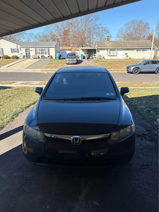2007 Honda Civic 8th Gen - Image 2 of 4