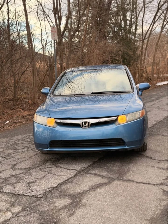 2007 Honda Civic 8th Gen - Image 2 of 9