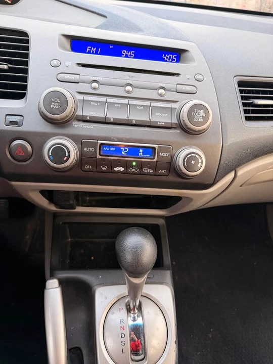 2007 Honda Civic 8th Gen - Image 8 of 9