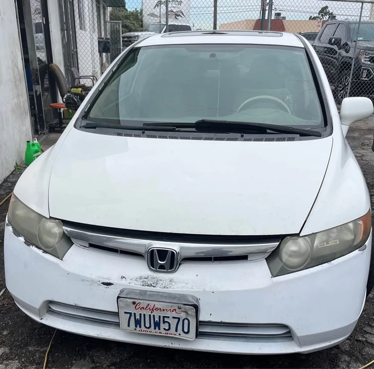 2007 Honda Civic 8th Gen - Image 2 of 8