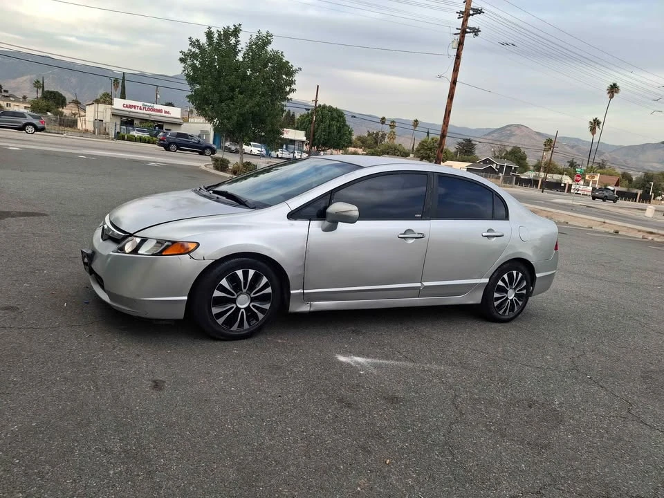 2007 Honda Civic 8th Gen - Image 2 of 7