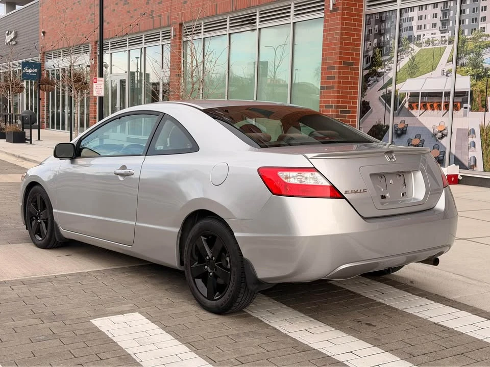2007 Honda Civic 8th Gen - Image 7 of 18
