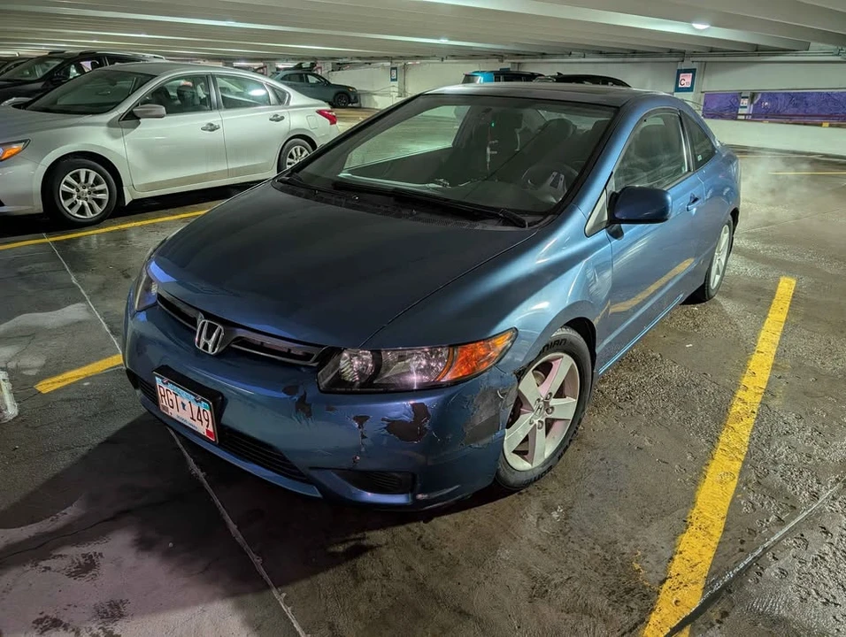 2007 Honda Civic 8th Gen - Image 2 of 10