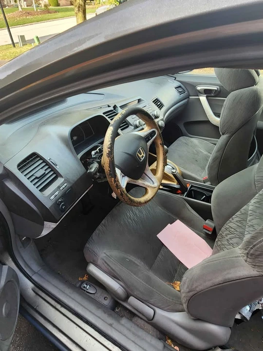 2007 Honda Civic 8th Gen - Image 2 of 7