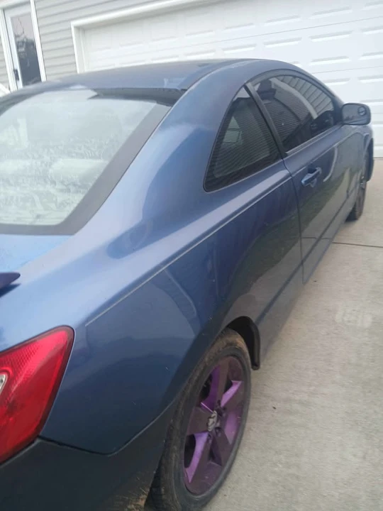 2007 Honda Civic 8th Gen - Image 2 of 13