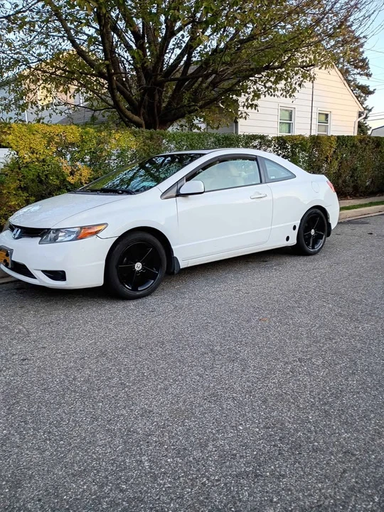 2007 Honda Civic 8th Gen - Image 2 of 20