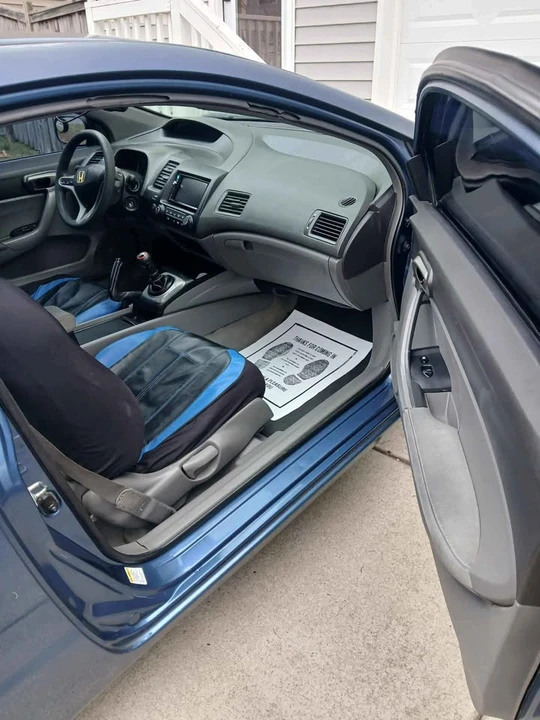 2007 Honda Civic 8th Gen - Image 2 of 5