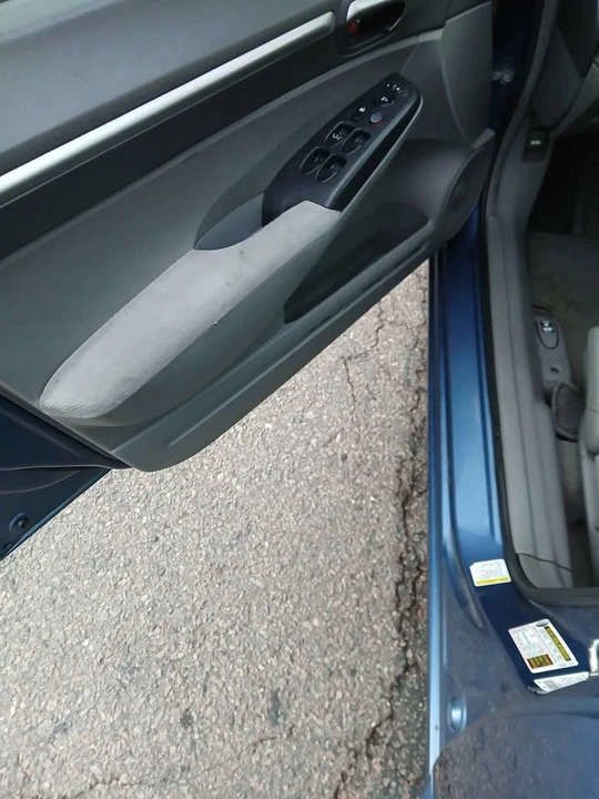 2007 Honda Civic 8th Gen - Image 9 of 11