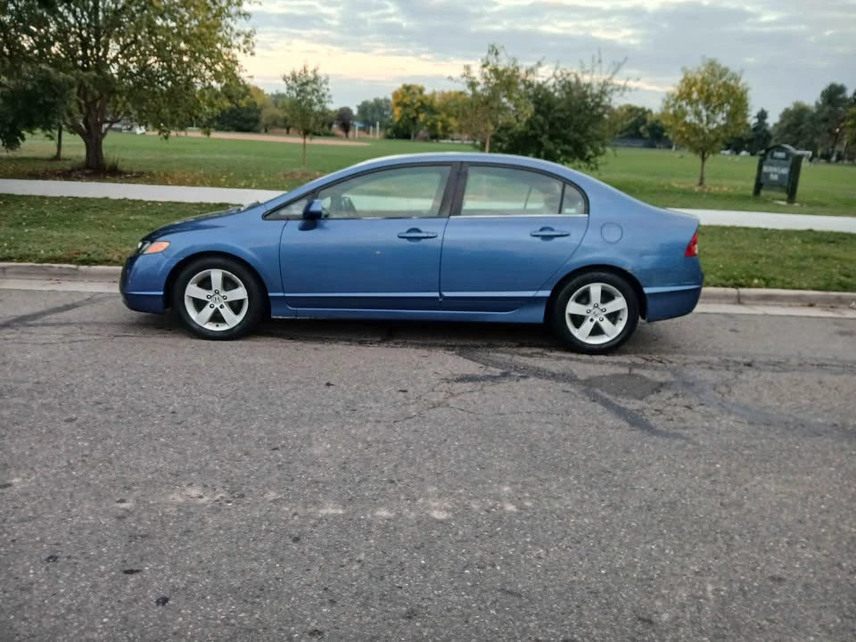 2007 Honda Civic 8th Gen - Image 4 of 11