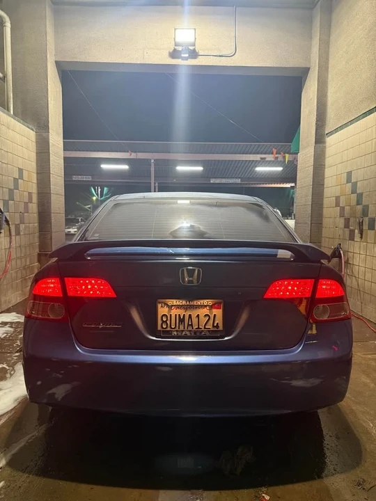 2007 Honda Civic 8th Gen - Image 2 of 12