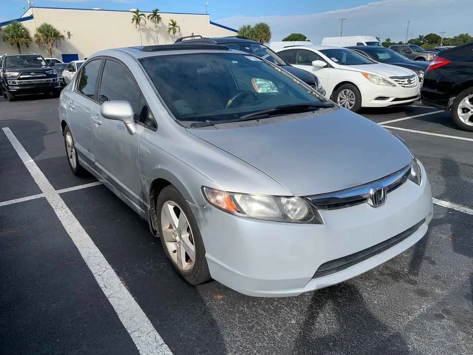 2007 Honda Civic 8th Gen - Image 2 of 6