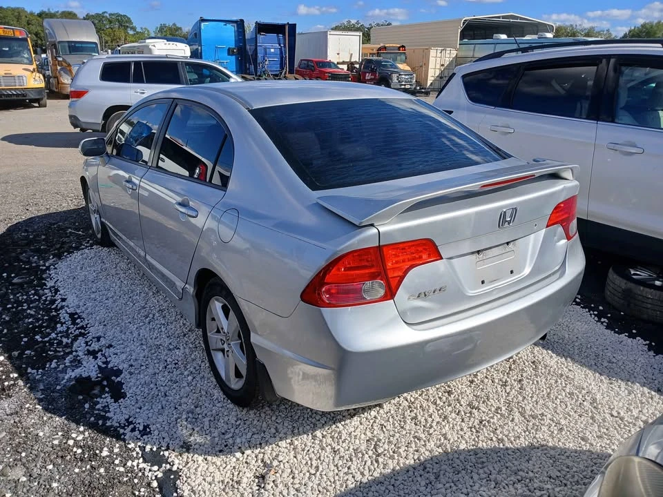 2007 Honda Civic 8th Gen - Image 2 of 5
