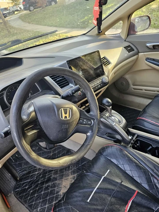 2007 Honda Civic 8th Gen - Image 2 of 6