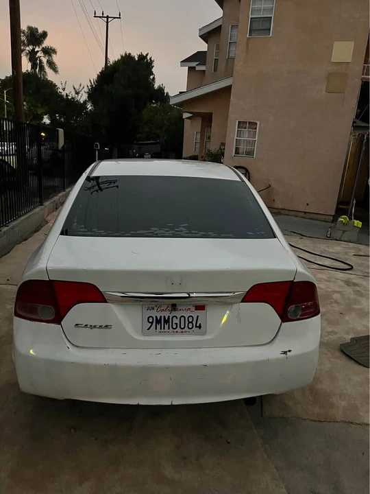 2007 Honda Civic 8th Gen - Image 3 of 4