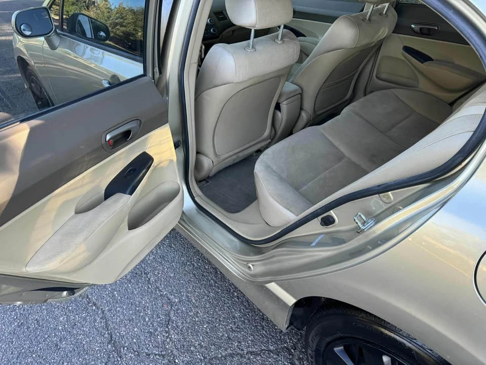 2007 Honda Civic 8th Gen - Image 7 of 9