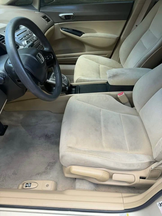2007 Honda Civic 8th Gen - Image 6 of 8