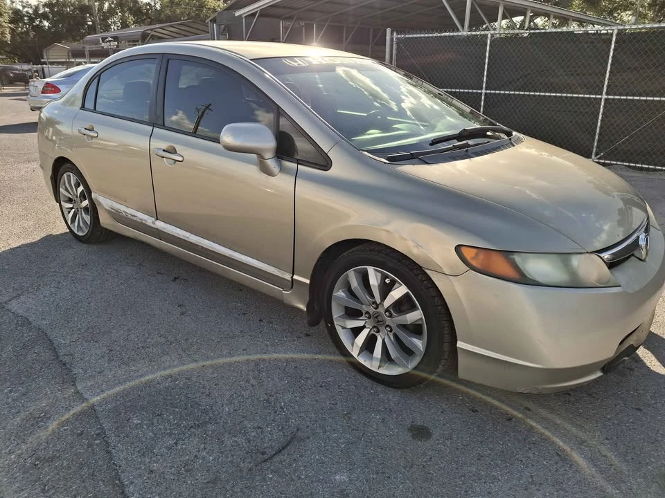 2007 Honda Civic 8th Gen - Image 2 of 7