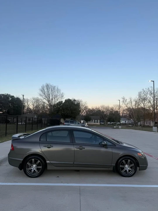 2007 Honda Civic 8th Gen - Image 4 of 11