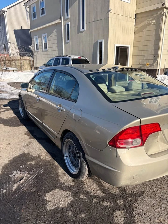 2007 Honda Civic 8th Gen - Image 10 of 18